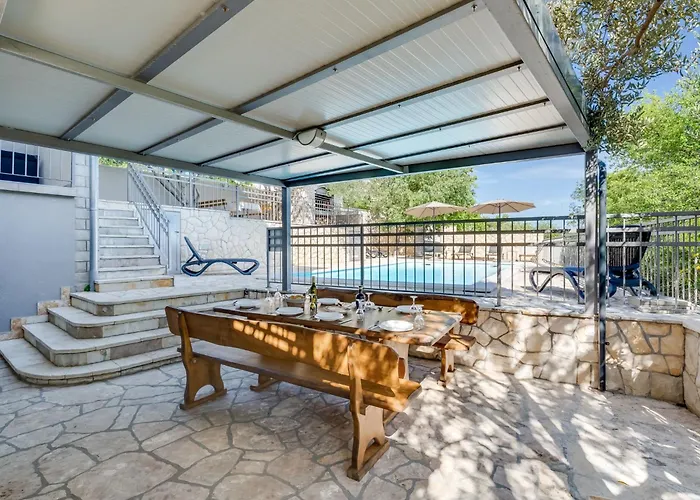 Apartment Apartment Relax-4 By Interhome Maslenica