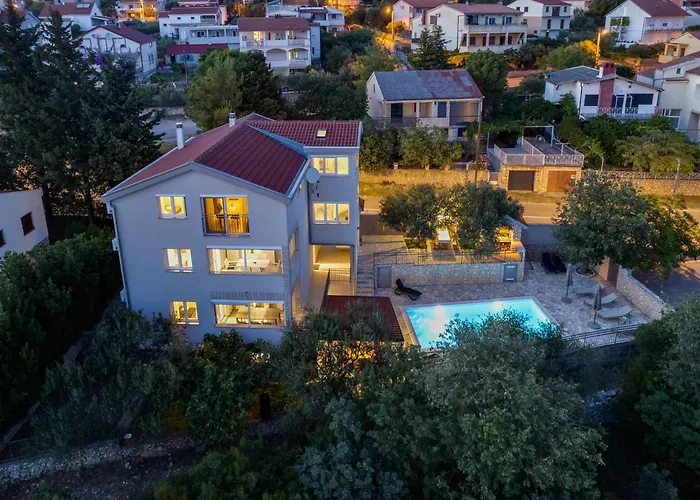 Apartment Relax-4 By Interhome Maslenica