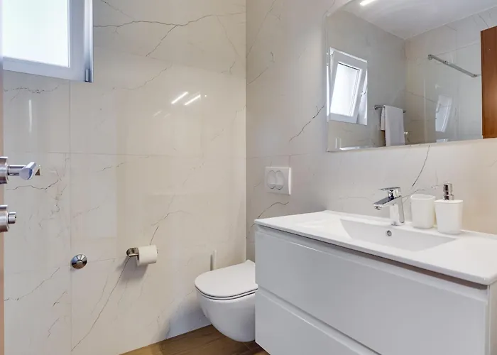 Apartment Relax-4 By Interhome Maslenica