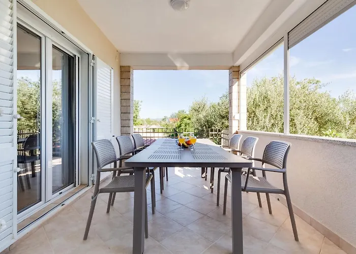 Apartment Apartment Relax-4 By Interhome Maslenica