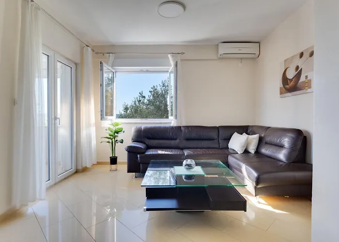 Relax-4 By Interhome *