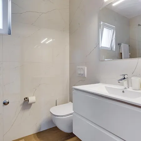 Apartment Relax-4 By Interhome Maslenica