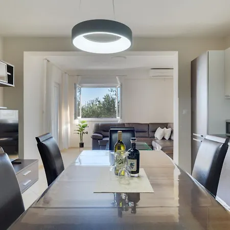 Apartment Relax-4 By Interhome