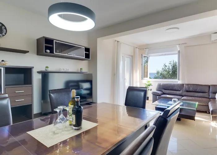 Relax-4 By Interhome *